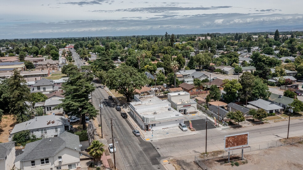 More Photos Of 741-745 Cooper Ave, Yuba City Office For Lease