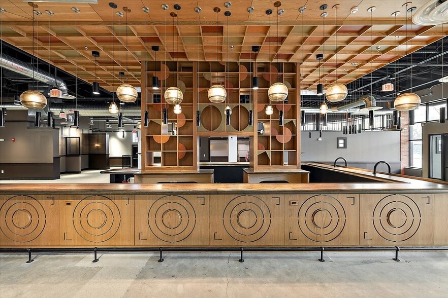 More Photos Of 7400 W McNichols Rd, Detroit Bar For Lease