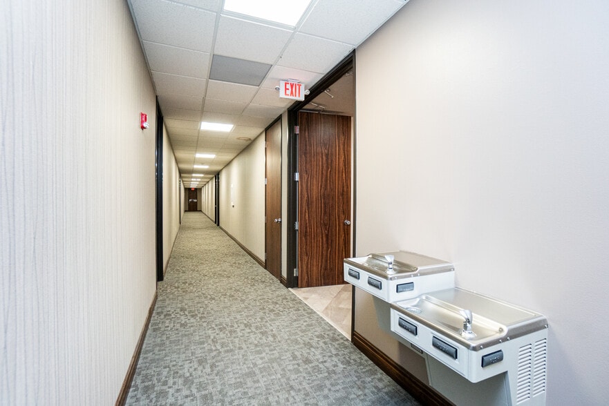 More Photos Of 1127 Judson Rd, Longview Office For Lease