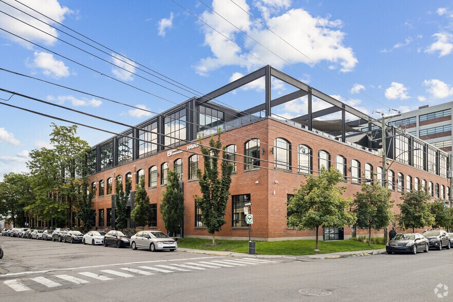 More Photos Of 7236-7262 Rue Marconi, Montréal Office For Lease