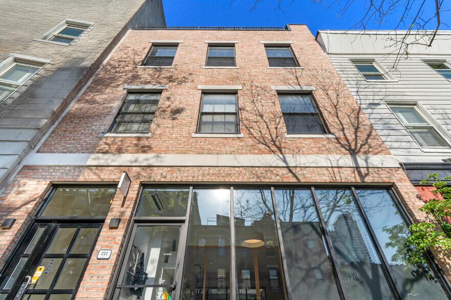 More Photos Of 212 Franklin St, Brooklyn Storefront Retail Residential For Sale