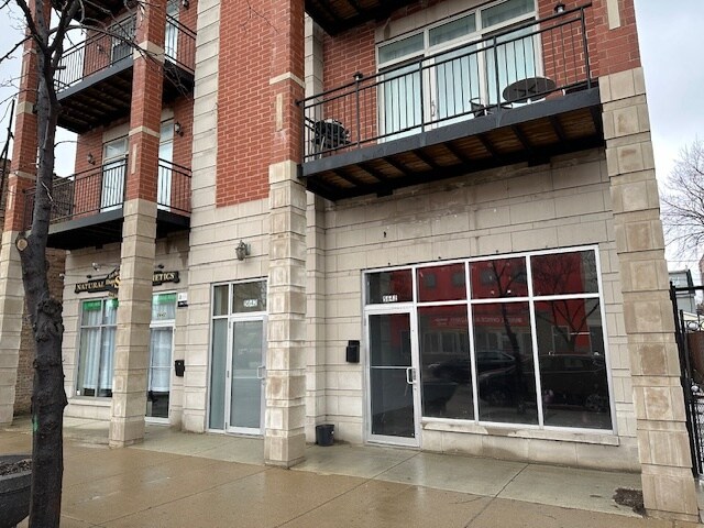 More Photos Of 5642 N Broadway St, Chicago Apartments For Lease