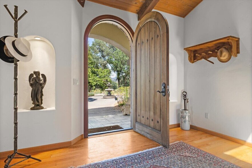 More Photos Of 13404 Flora Ranch Rd, Healdsburg Winery Vineyard For Sale