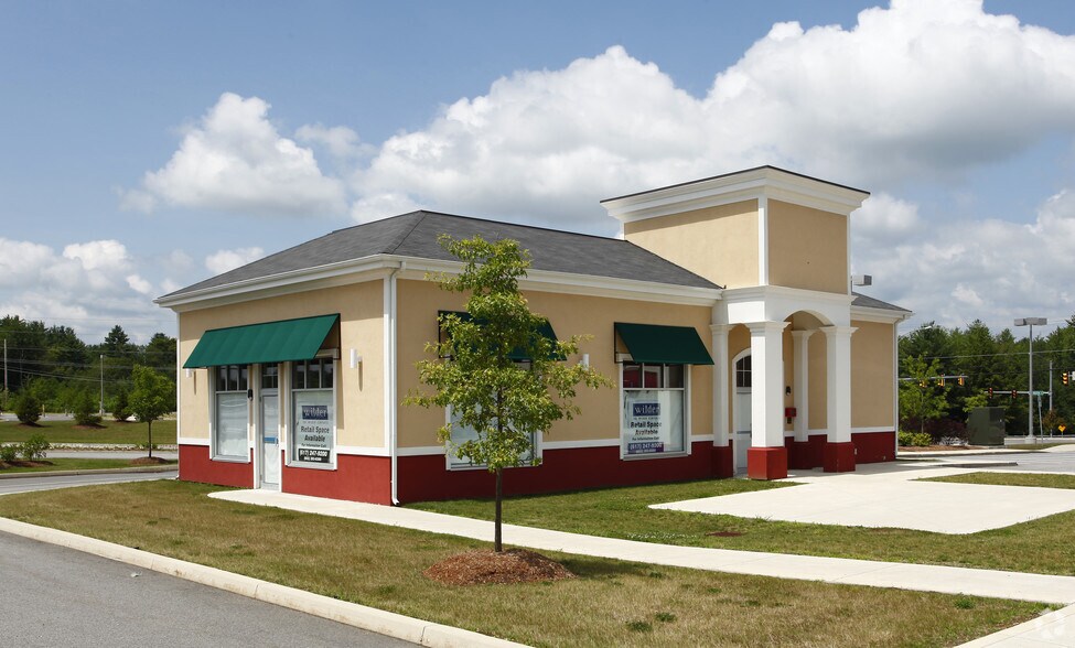 More Photos Of 160-162 Washington St, Rochester Unknown For Lease