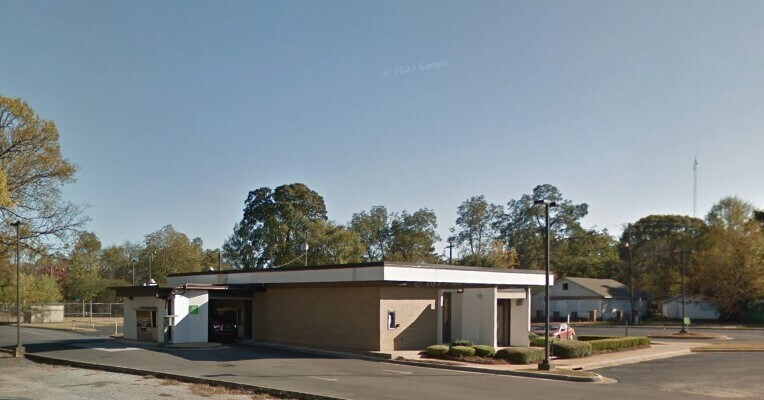 More Photos Of 2800 Lower Wetumpka Rd, Montgomery General Retail For Lease