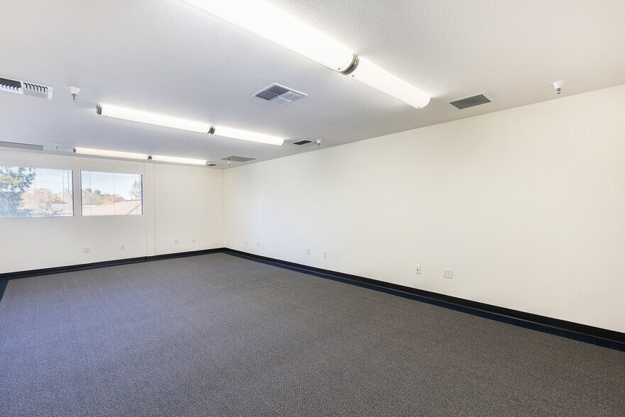 More Photos Of 6050 Commerce Blvd, Rohnert Park Office For Sale