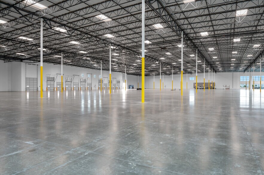 More Photos Of 7310 Otay Crossing Ct, San Diego Warehouse For Lease