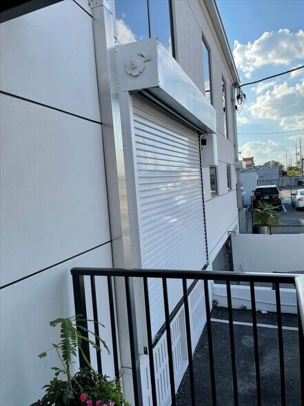 More Photos Of 5575 NW 36th St, Miami Loft Creative Space For Lease