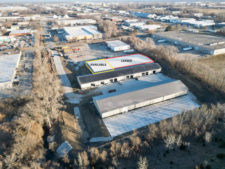 More Photos Of 1617 NE 51st Ave, Des Moines Warehouse For Lease