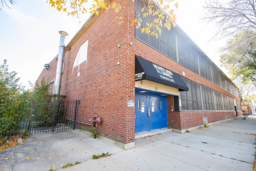 More Photos Of 819 & 831-847 N Leamington Ave, Chicago Schools For Sale