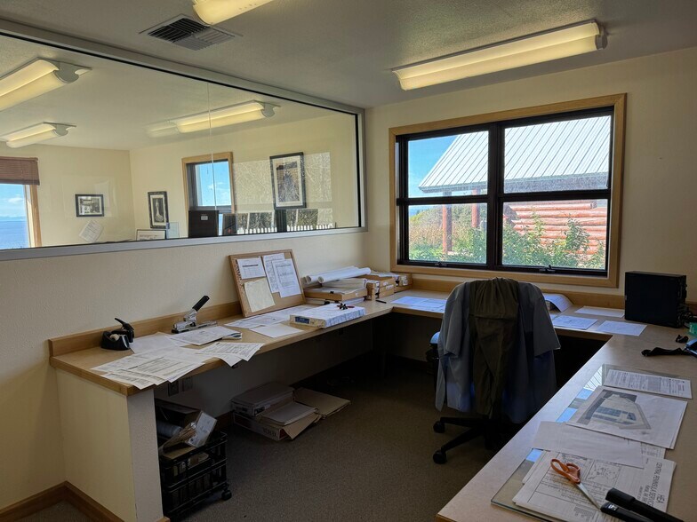 More Photos Of 606 Petersen Way, Kenai Office For Lease