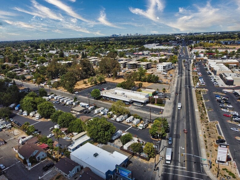 More Photos Of 5800 Stockton Blvd, Sacramento Manufactured Housing Mobile Home Park For Sale