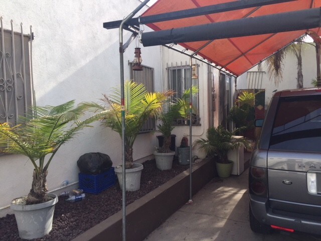 More Photos Of 2048-2050 W Florence Ave, Los Angeles Office For Sale