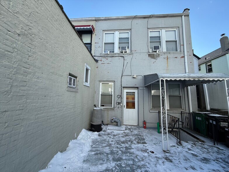 More Photos Of 86-17 Sutter Ave, Ozone Park Storefront Retail Residential For Sale