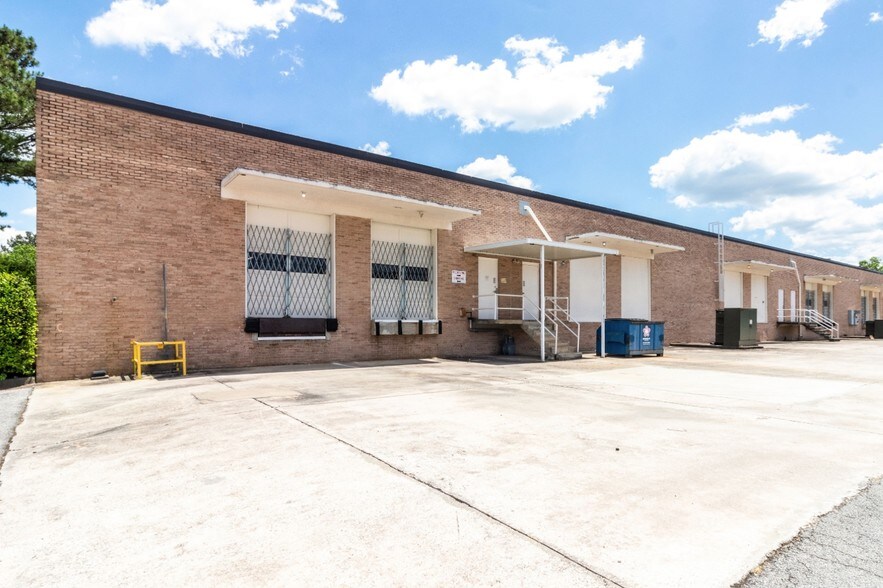 Primary Photo Of 730-760 Great Sw Pky SW, Atlanta Distribution For Lease