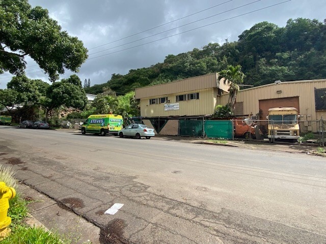 More Photos Of 96-1243 Waihona St, Pearl City Warehouse For Sale