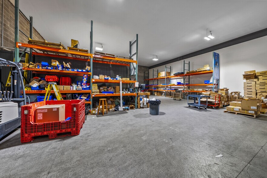 More Photos Of 1918 Bobcat Way, White City Warehouse For Sale