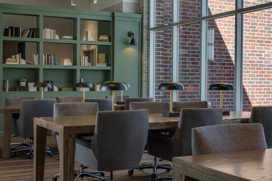 More Photos Of 3470 Peachtree Rd NE, Atlanta Coworking Space