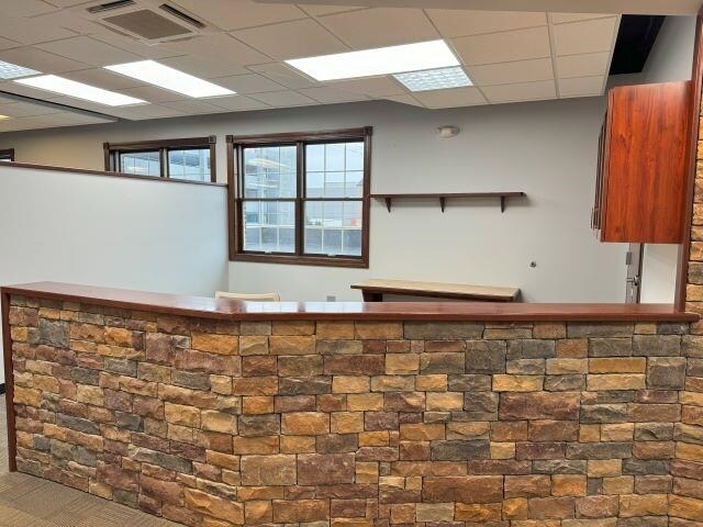 More Photos Of 728 College St, Bowling Green Office For Sale