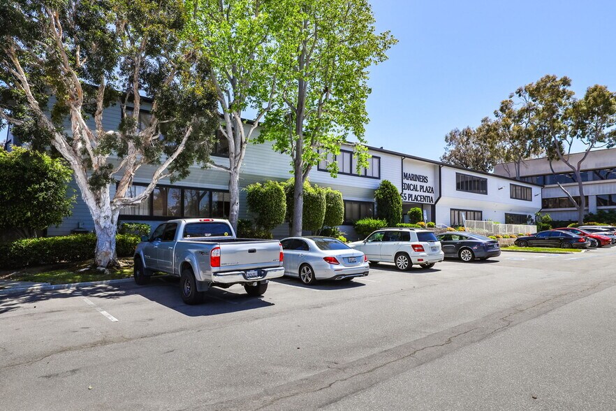More Photos Of 355 Placentia Ave, Newport Beach Medical For Sale