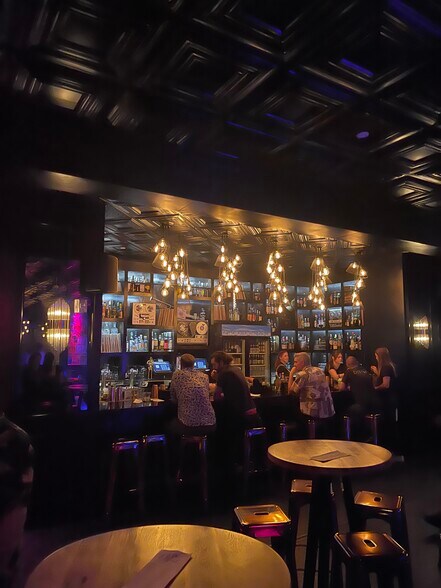 More Photos Of 206 N 3rd St, Las Vegas Hotel For Lease