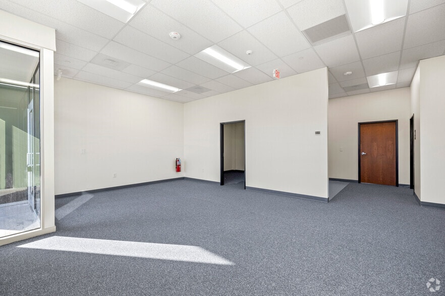 More Photos Of 5305 N Mays St, Georgetown Unknown For Lease