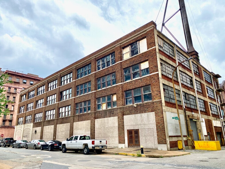 More Photos Of 1701-1709 Locust St, Saint Louis Warehouse For Sale