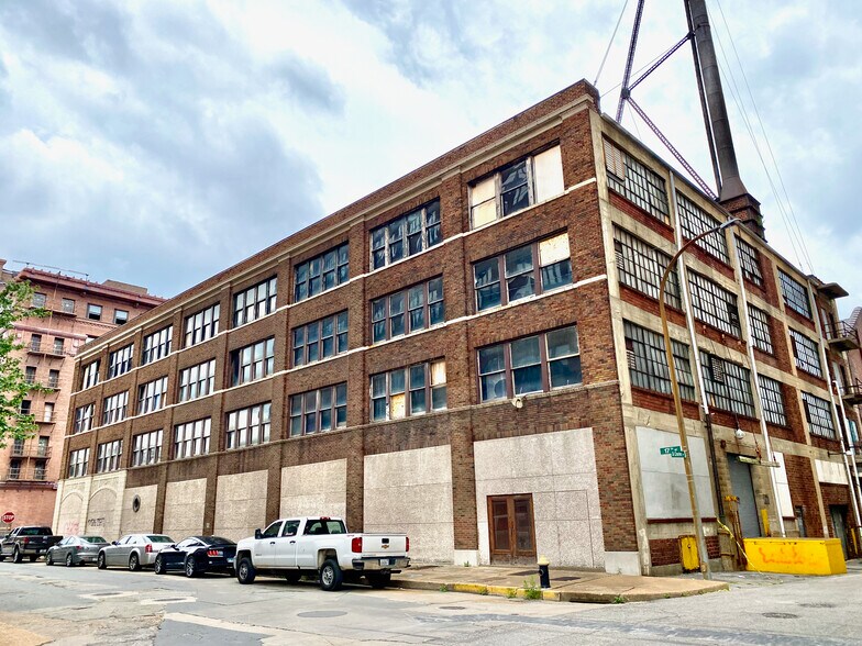 More Photos Of 1701-1709 Locust St, Saint Louis Warehouse For Sale