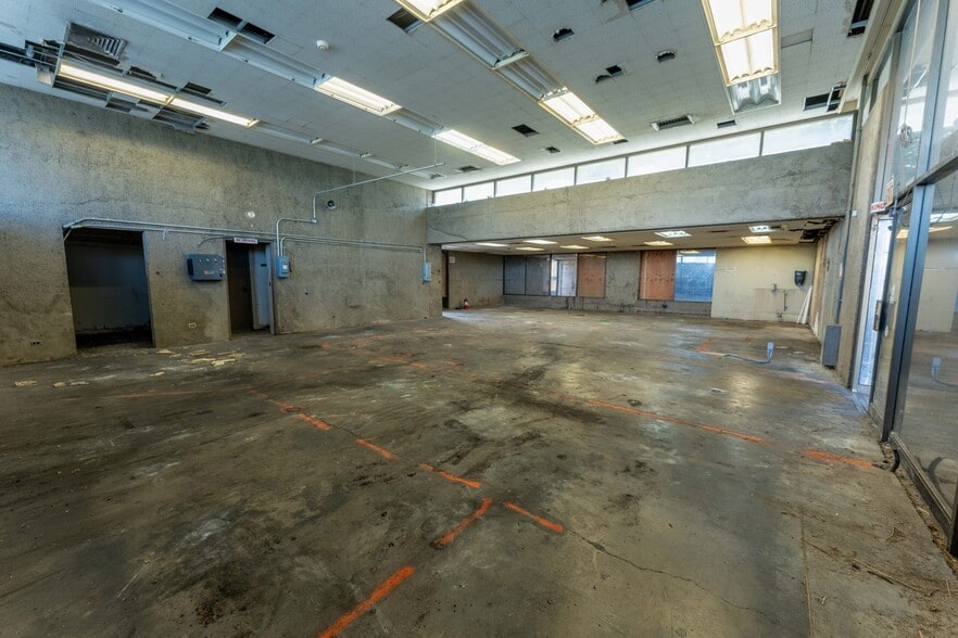 More Photos Of 917 Kokea St, Honolulu Office For Lease