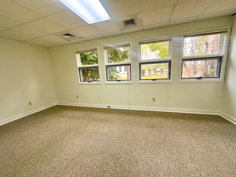 More Photos Of 2545 Blairstone Pines Dr, Tallahassee Office For Sale