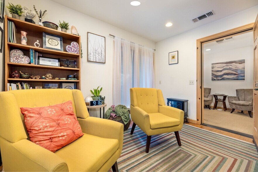 More Photos Of 825 Zion St, Nevada City Office For Sale