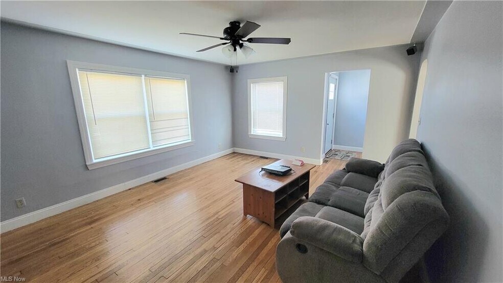 More Photos Of 3537 Liberty Ave, Vermilion Hotel For Sale