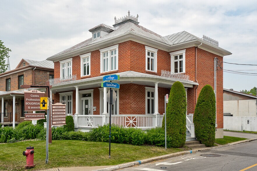 More Photos Of 415 Rue Du Village, Repentigny Office For Sale