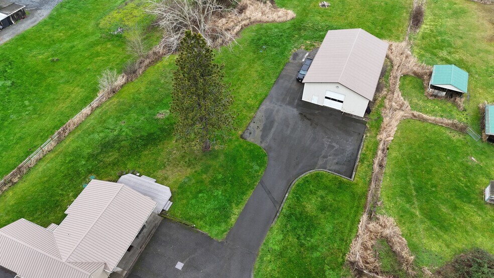 More Photos Of 2334 Mt Baker Hwy, Bellingham Office For Lease