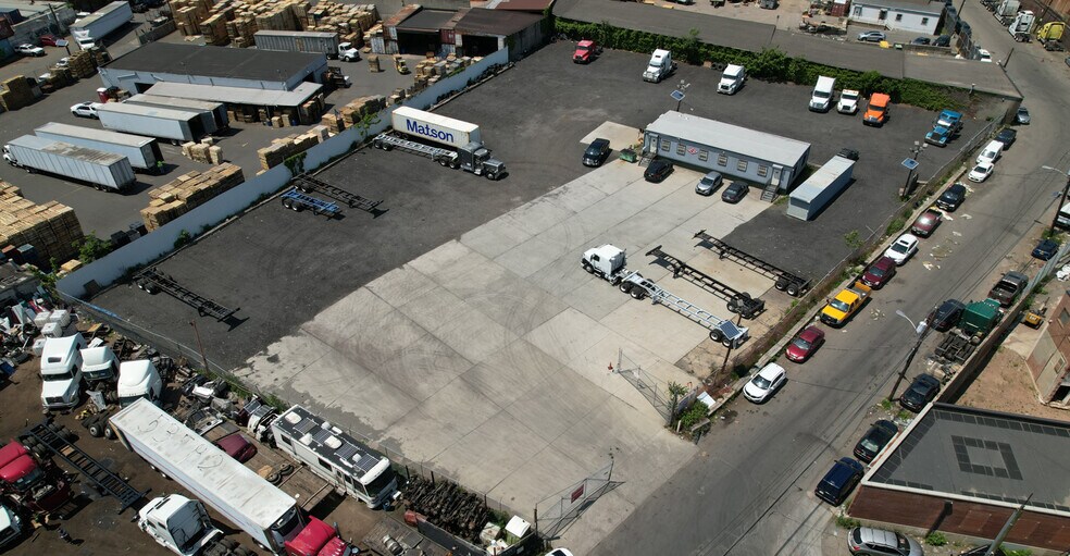 More Photos Of 1-23 Tompkins Point Rd, Newark Land For Lease