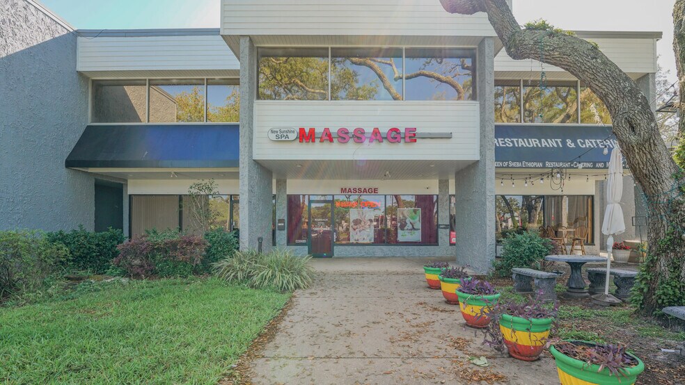 More Photos Of 10915-11009 N 56th St, Tampa Storefront Retail Office For Lease