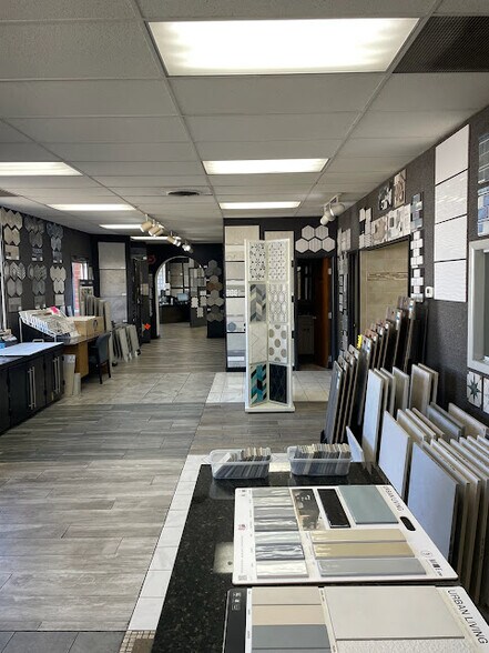 More Photos Of 6354 Warren Dr, Norcross Distribution For Sale