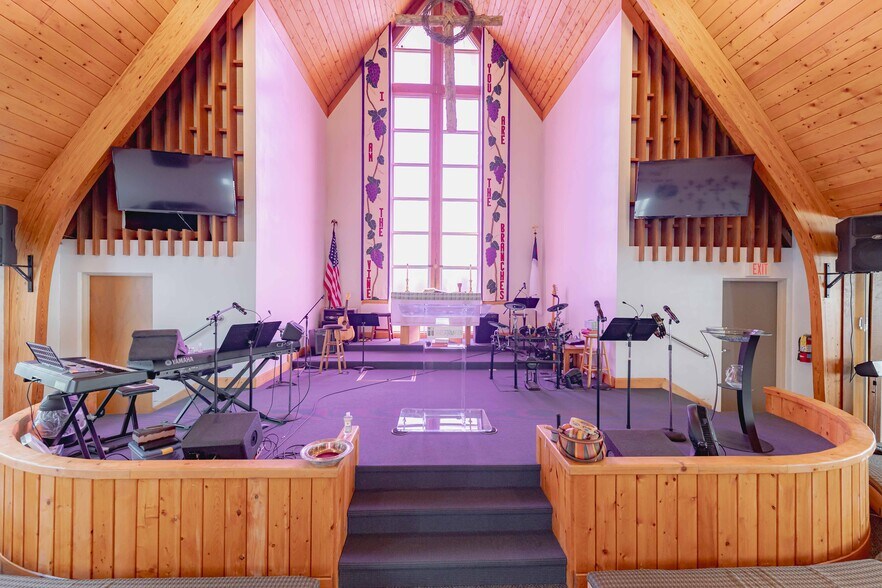 More Photos Of 4869 Scotsdale Blvd, House Springs Religious Facility For Sale