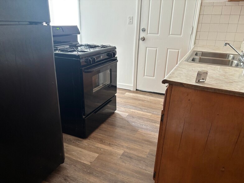 More Photos Of 20801 Plymouth Rd, Detroit Apartments For Sale