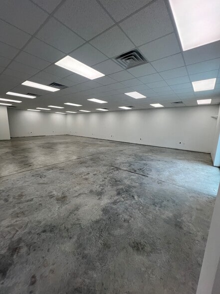 More Photos Of 1217 Remount Rd, North Charleston Warehouse For Lease
