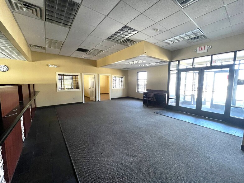 More Photos Of 1077 PA-315 Blvd, Plains Township Bank For Lease