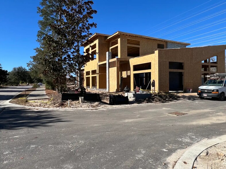 More Photos Of 5 Hampton Lake Dr, Bluffton Storefront Retail Office For Lease