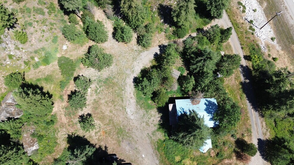 More Photos Of 28789 US-95 Hwy, Athol Land For Sale