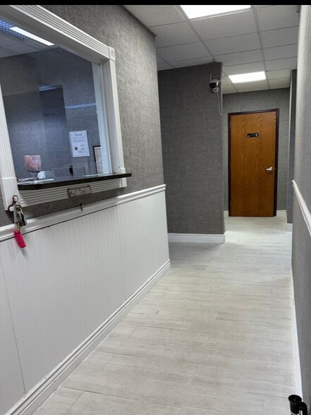 More Photos Of 5105 Bowden Rd, Jacksonville Loft Creative Space For Lease
