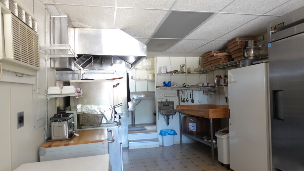 More Photos Of 1215 W 8th St, Mio Hospitality For Sale