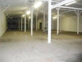 More Photos Of 901 9th St, Rockford Manufacturing For Lease