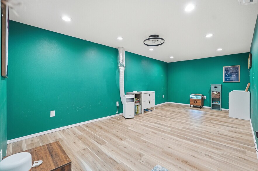 More Photos Of 96 Fred Waters Way, Saint Augustine Warehouse For Sale