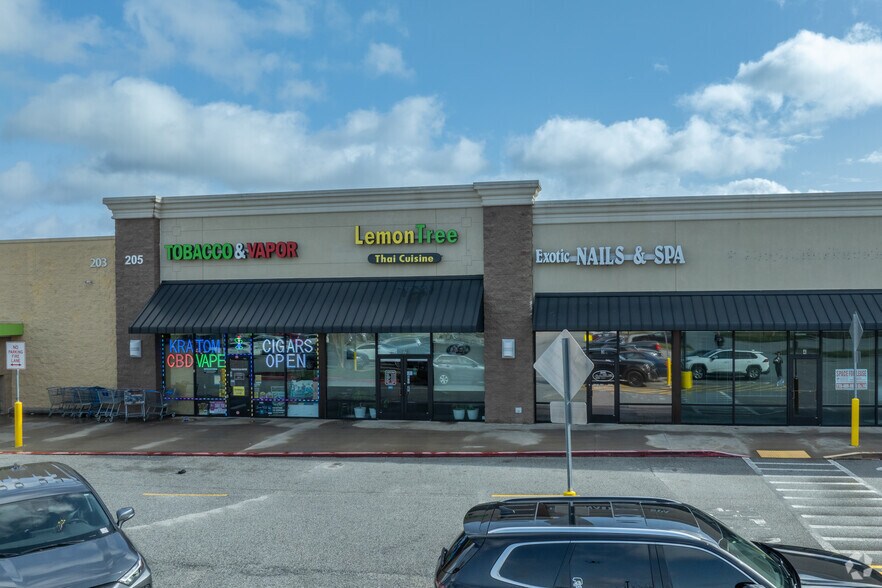 More Photos Of 203 Cedar Springs Rd, Spartanburg Unknown For Lease