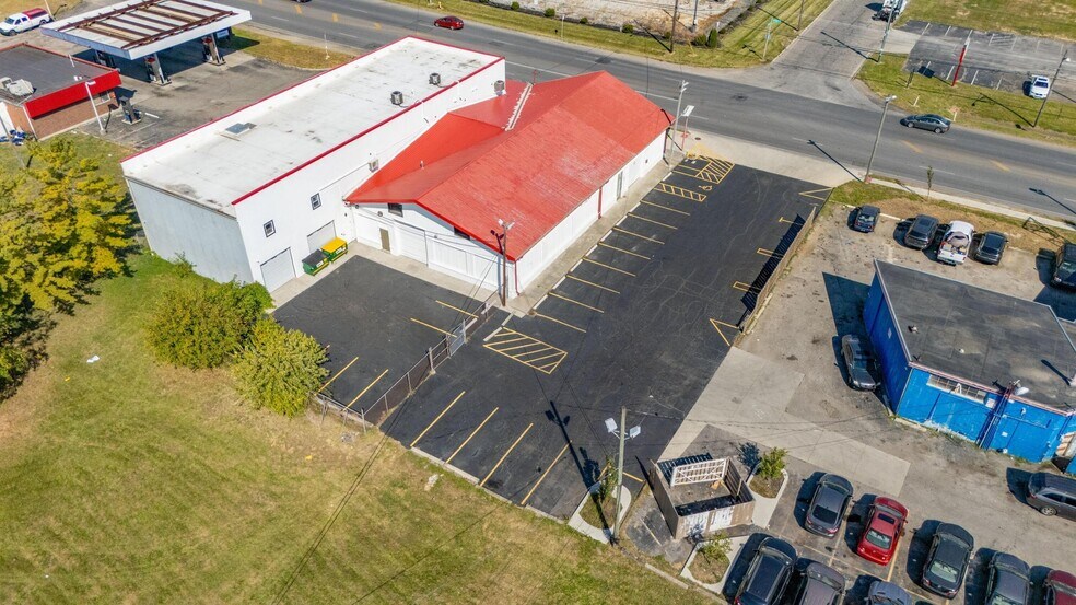 More Photos Of 3905 Sullivant Ave, Columbus General Retail For Lease