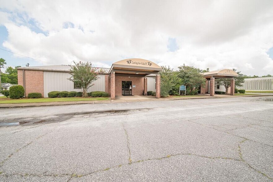 More Photos Of 1610 Opelika Rd, Phenix City Medical For Sale